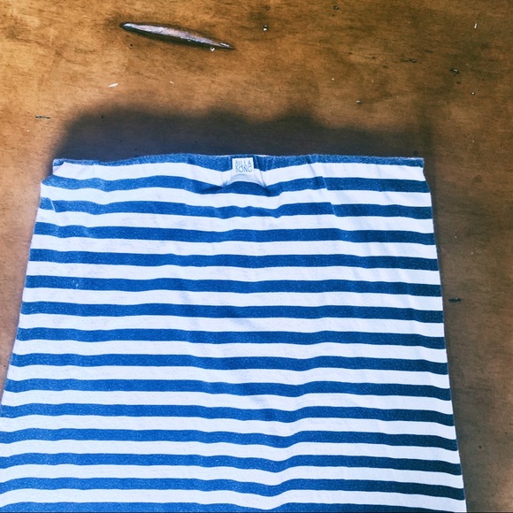 Billabong Black and White Striped Maxi Skirt 🖤🤍 - Picture 3 of 3